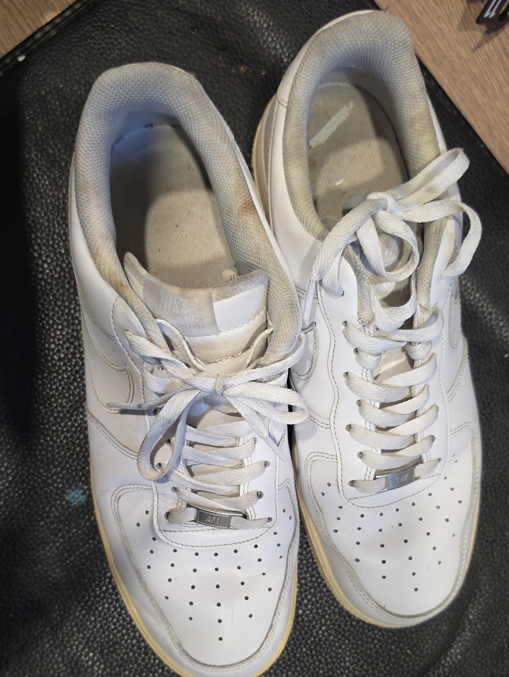 Nike White Men’s Low-Top Leather Sneakers